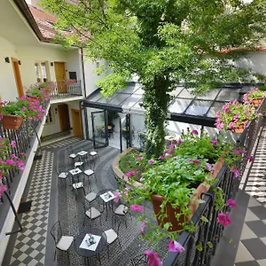Hotel U Bílé Lilie, Praha